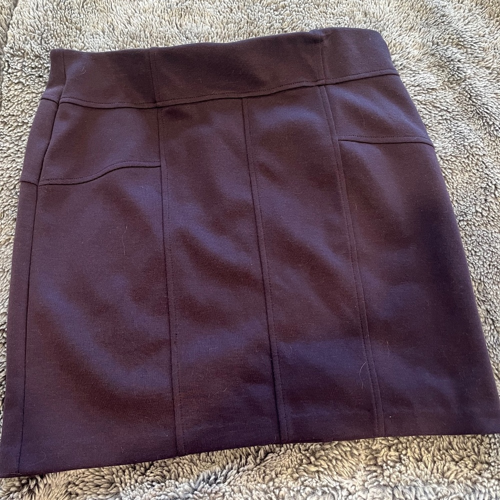 Navy pencil skirt